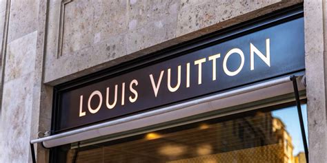 nuova fabbrica louis vuitton civitanova marche